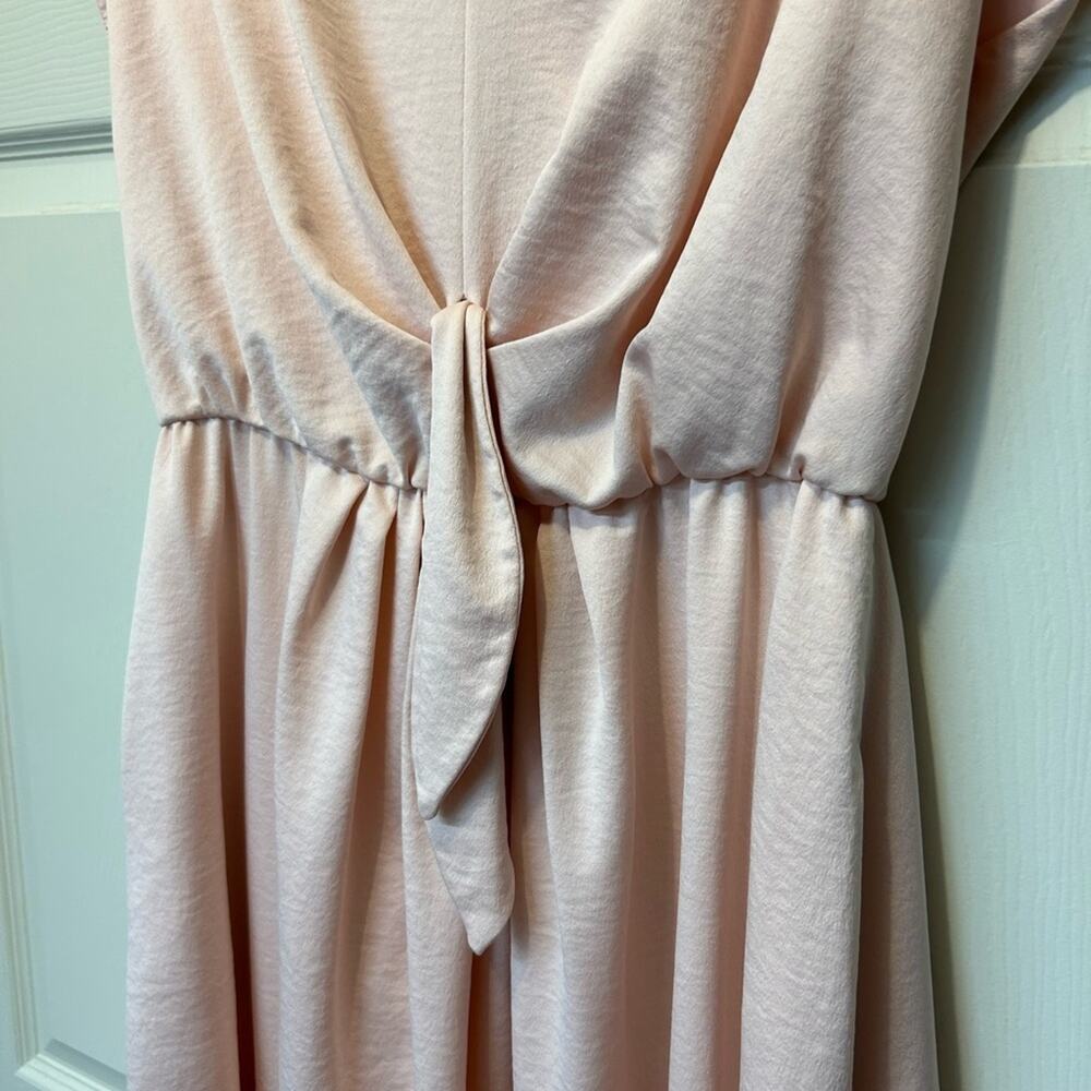 Gal Meets Glam Margie Dress Blush Short Sleeve Midi Silky Feel Womens Size 10 - Picture 4 of 7
